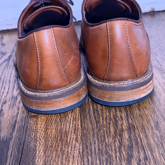 Vince Camuto Men's Tan Leather Oxfords - Picture 4 of 7